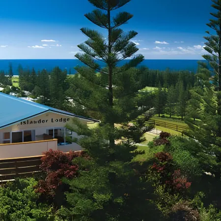 Islander Lodge Apartments