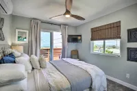 Dog-Friendly San Diego Home - 1 Mi to Ocean Beach Hotellit kohteessa 