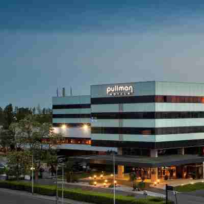 Pullman Bordeaux Lac Hotel Exterior