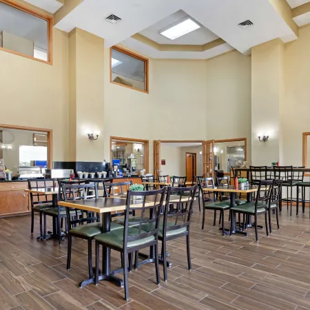 Best Western Locust Grove Inn  Suites