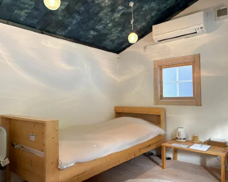 The Room 安藝郡酒店