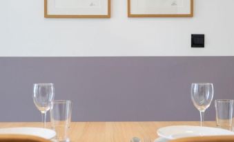 알리네아 어반 사리폴루 스퀘어