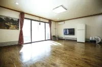 Danyang Season Drawing Pension Hotels near Sobaeksan