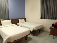 Sharman Suites Hotels near Parvati Temple