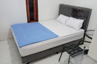 Wisma Radya Syariah RedPartner Hotell i Ciantra