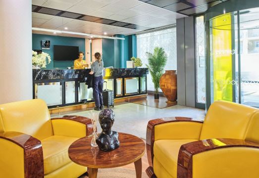 Hotel Charlemagne By Happyculture