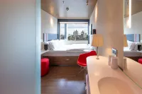 Citizenm Tower of London Hotels in London