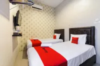RedDoorz Near Waterpark Citra Garden Medan فنادق في Medan Johor
