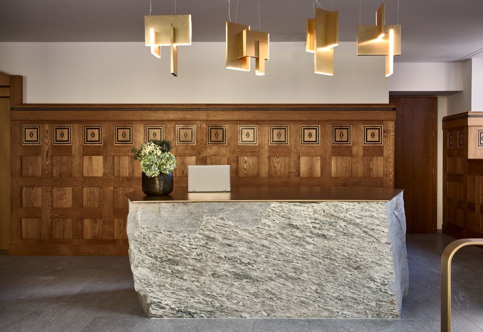 Hotel Grace la Margna ST Moritz의 고급스러운 전경