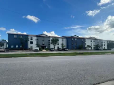 Quality Inn & Suites at Airport Blvd I-65 Hotels in Mobile