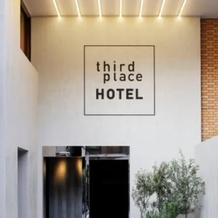 Third Place Hotel Отели рядом с достопримечательностью «Станция Omiya»