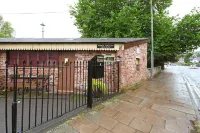 Abbey Foregate Hotels in Cound