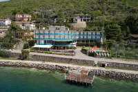 Hotel Caribe - Garda Lake Collection Brenzone otelleri