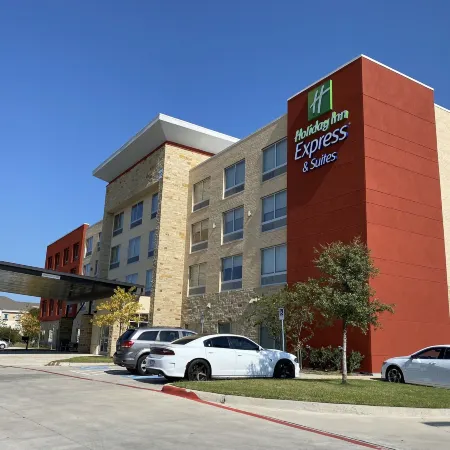 Holiday Inn Express & Suites FORNEY by IHG