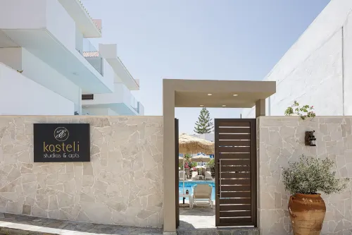 Kasteli Studios & Apartments Hotels in Geropotamos