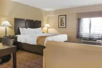 Quality Inn & Suites Hotels in Harmar Township