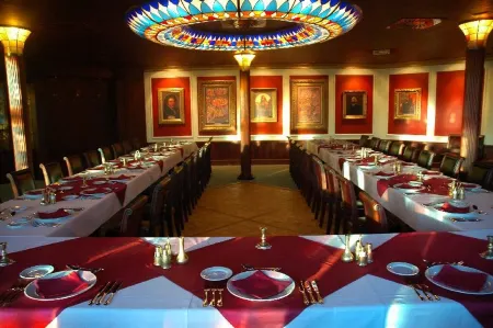 Afrika Hotel Frýdek-Místek Отели в г. Фридек-Мистек