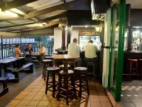 Diggers Inn - parking