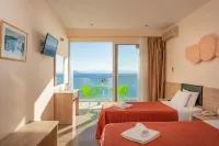 Corfu Maris Hotels in Agios Ioannis Peristerion