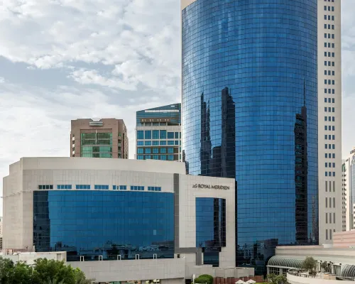 Le Royal Méridien Abu Dhabi Hotels near Lake Park