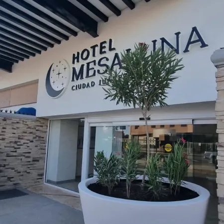 Hotel Mesaluna Short & Long Stay