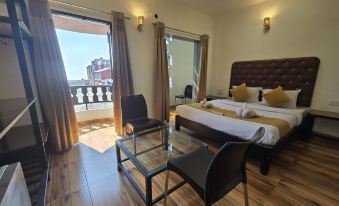 Hotel Vyankatesh & Pure Veg Restaurant