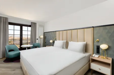 Ensana Thermal Aqua Отели рядом с достопримечательностью «Термальное озеро Хевиз»