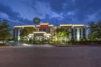 Hampton Inn & Suites Clermont Отели рядом с достопримечательностью «Уолмарт Суперсентер»