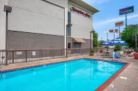 Hampton Inn Cullman - Pools