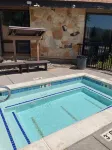 Year-round resort condo minutes from skiing, lake, golf, pool, sleeps 6