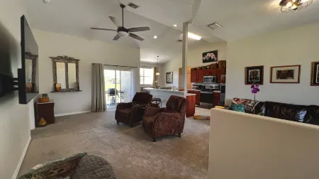 Charming 3-bedroom house in Serene Myakka City near Freedom Factory & Terranova