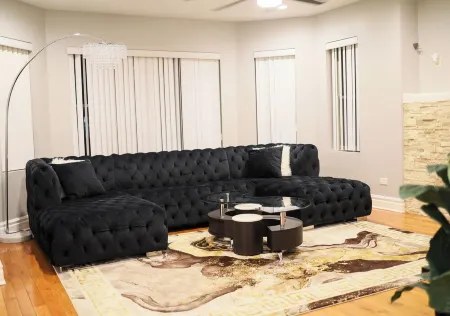 Gorgeous 4BDR in Chicago / 15mins from DWTN Brand New! Отели рядом с достопримечательностью «Музей науки и промышленности»