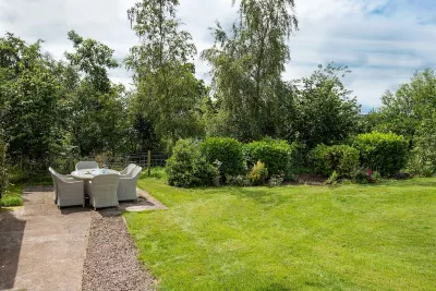 Bartlehill Cottage, Idyllic Pet Friendly Cottage, Beautiful Scottish Borders