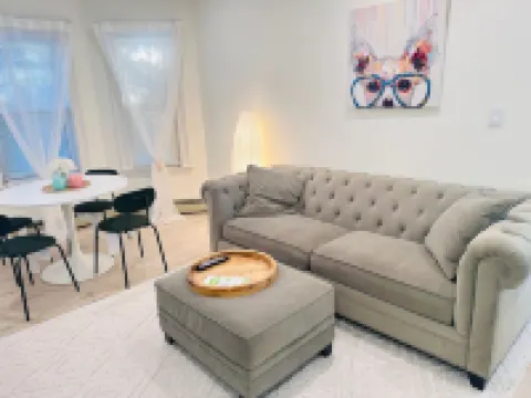 Modern 2BR near subway & parking available Hotels in Somerville