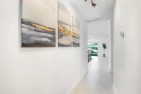 Grand 6BR Escape: Resort Pool, Beach & Mini Golf