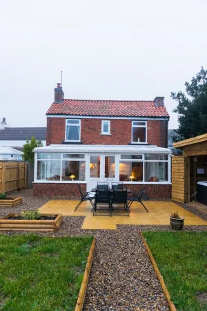 Pet Friendly Hot Tub Luxury Cottage near Withernsea and Patrington Отели в г. Уэлвик