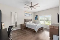 Luxurious Tampa Bay Area Home in Serene Community!