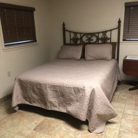 Spectacular Mountaintop Views. Hiking at Cloudland Canyon Minutes Away