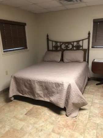 Spectacular Mountaintop Views. Hiking at Cloudland Canyon Minutes Away