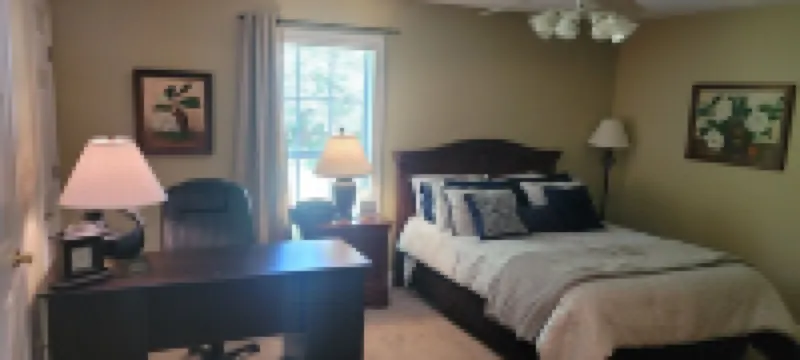 It's Five O'Clock off South Lamar