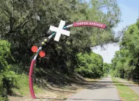 Fun Location,  Walking Distance to Docks, New Pickleball Courts & Near Beaches