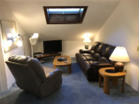 RYAN'S ACADIA CARRIAGE HOUSE - 2 1/2 mi. from town, 1 mi. to Eagle Lake!