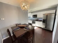 Renovated 2 Bedroom with King Bed, Pets Welcome, Washer & Dryer