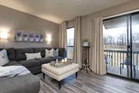 One Bedroom Royale Retreat | Amenities Views Golf