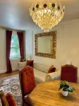 The Creekside Victorian Retreat- Charming house w/ AC & WIFI in downtown NC