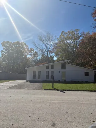 Unique home in the heart of Soddy Daisy Отели в г. Содди-Дейзи