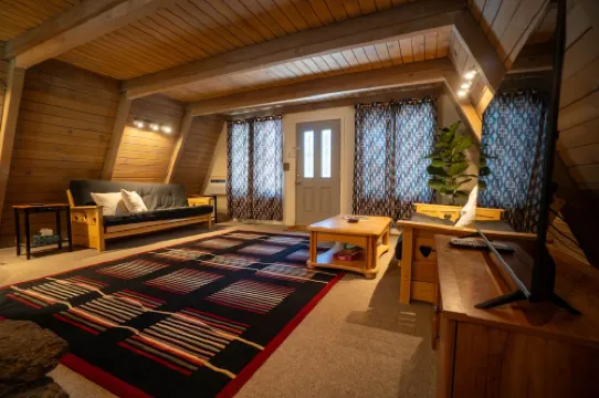 The Chalet at Agency Lake