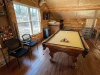 GA Team House Cabin Sleeps many Blairsville Union County, GA