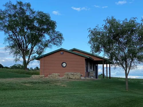 Cozy Newly Built Cabin with Scenic Views