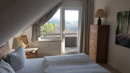 Large vacation apartment with 180-degree views of the mountains Отели в г. Санкт-Андреасберг